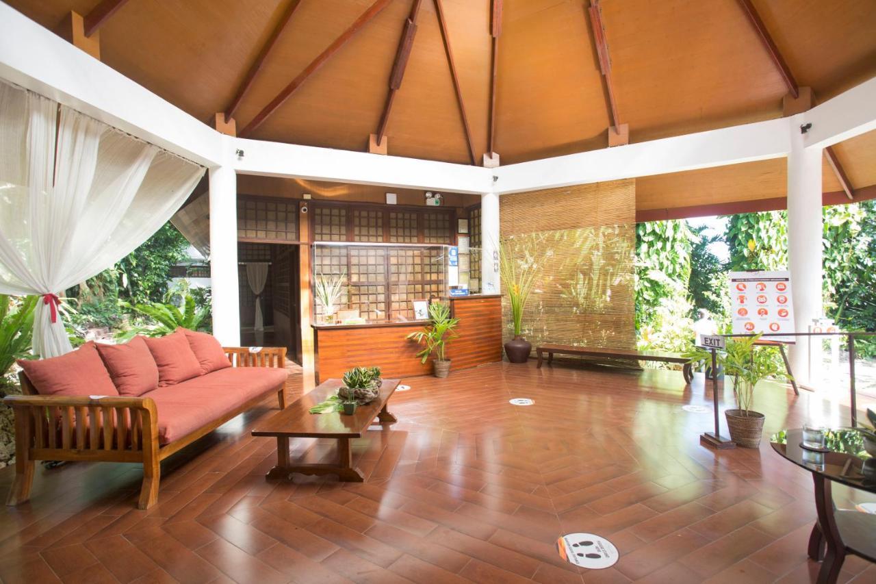 Mandala Spa & Resort Villas Manoc-Manoc Exterior photo