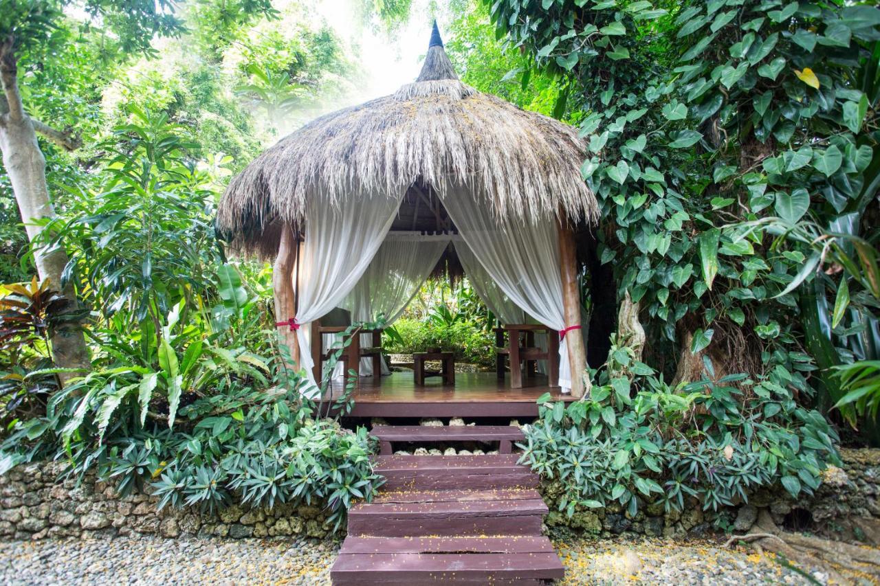 Mandala Spa & Resort Villas Manoc-Manoc Exterior photo