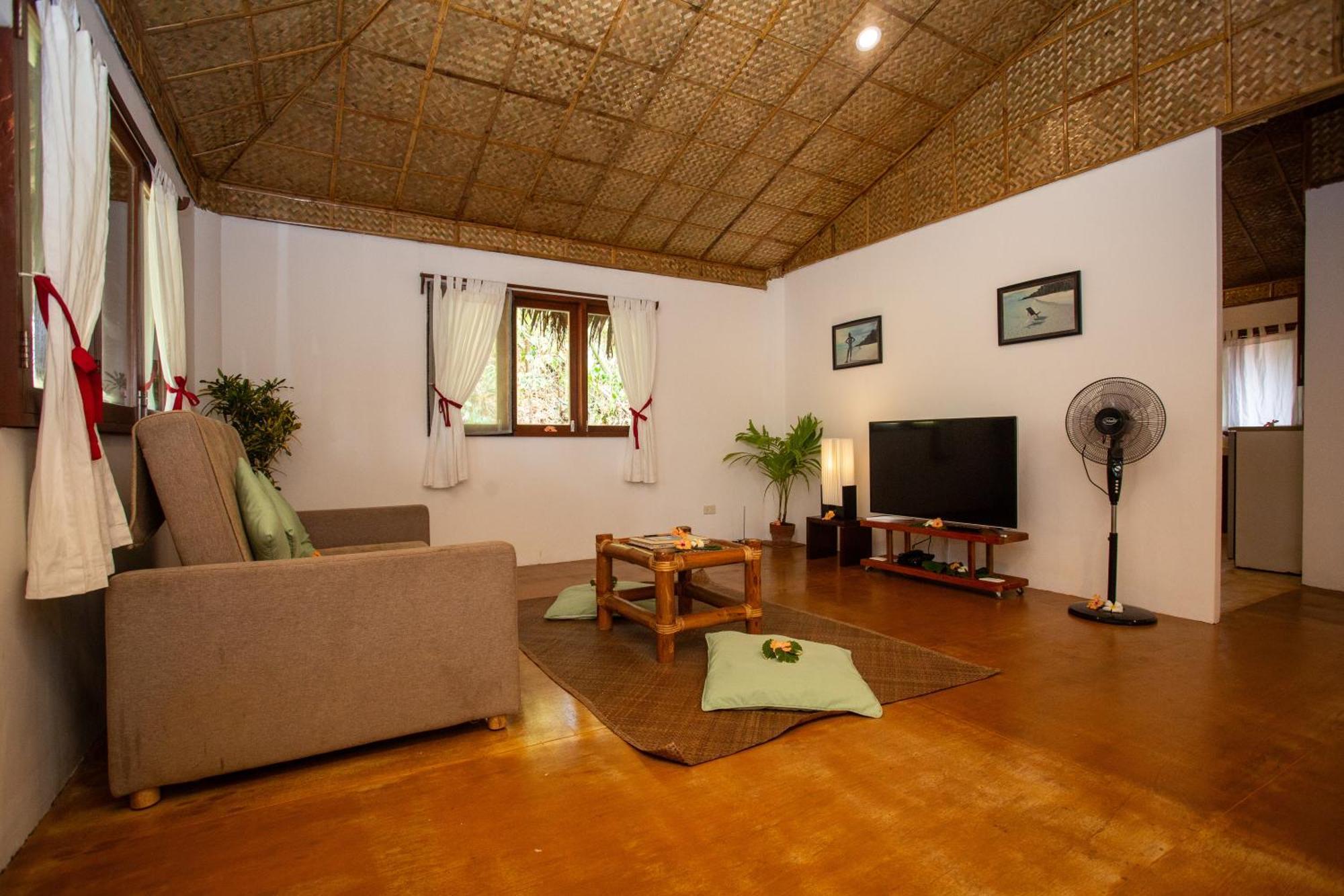 Mandala Spa & Resort Villas Manoc-Manoc Exterior photo
