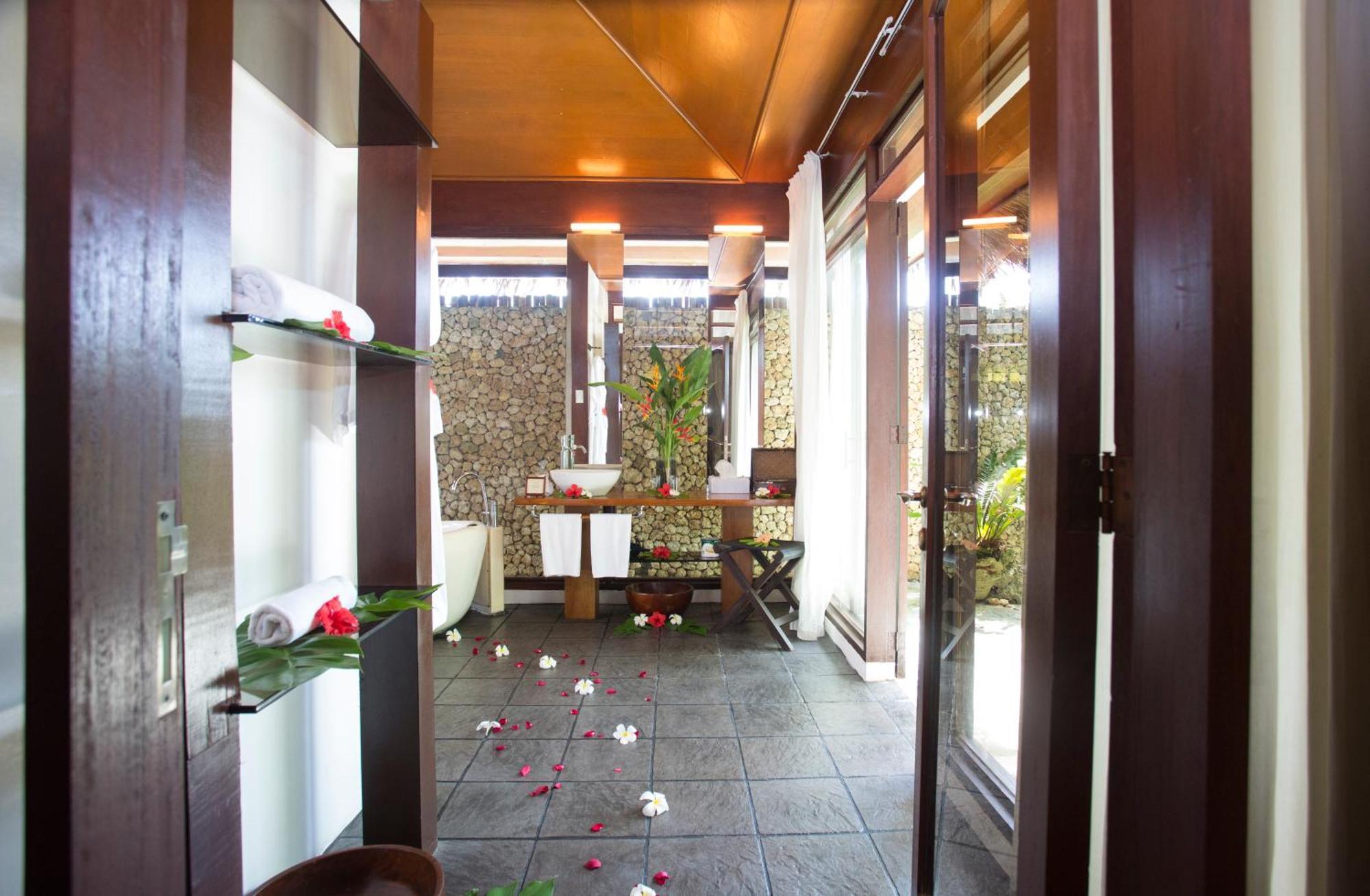 Mandala Spa & Resort Villas Manoc-Manoc Room photo